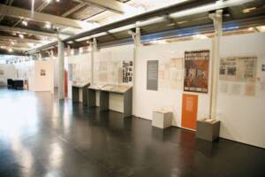 Photographie de l'exposition, 2006.