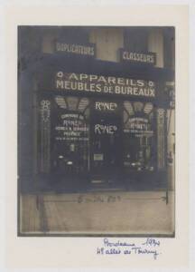 Devanture du magasin Ronéo de Bordeaux : photographie, 1934. ANMT 2002 6 4, Ronéo (fabricant de duplicateurs, de matériels et mobilier bureau).