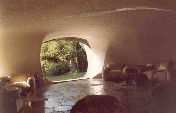 Intérieur d'une "maison-paysage" : photographie, sans lieu ni date.