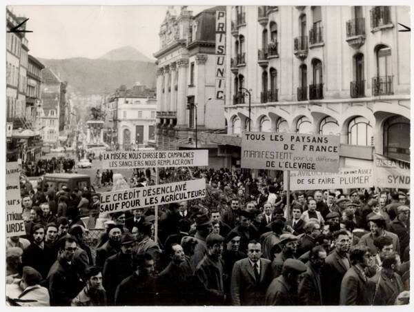 Manifestation paysanne. Date et lieu inconnus. Droits réservés
