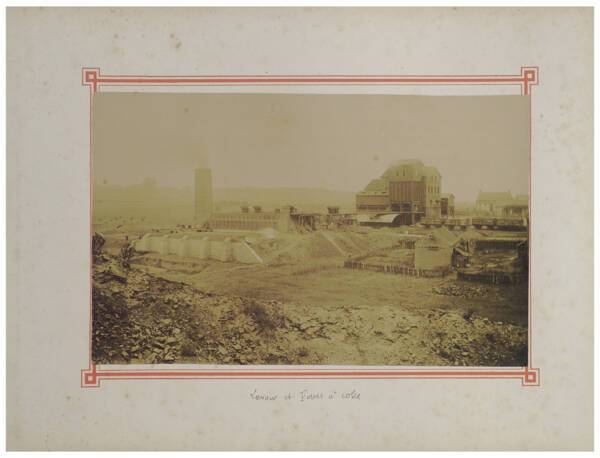 Compagnie des mines de Ferfay et Cauchy-à-la-tour : vue du lavoir et du four à coke, 1889.